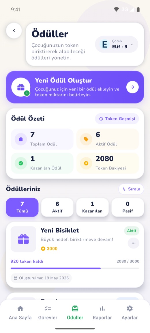 Ödüller ekranı: ödül özeti, token bakiyesi ve ödül listesi